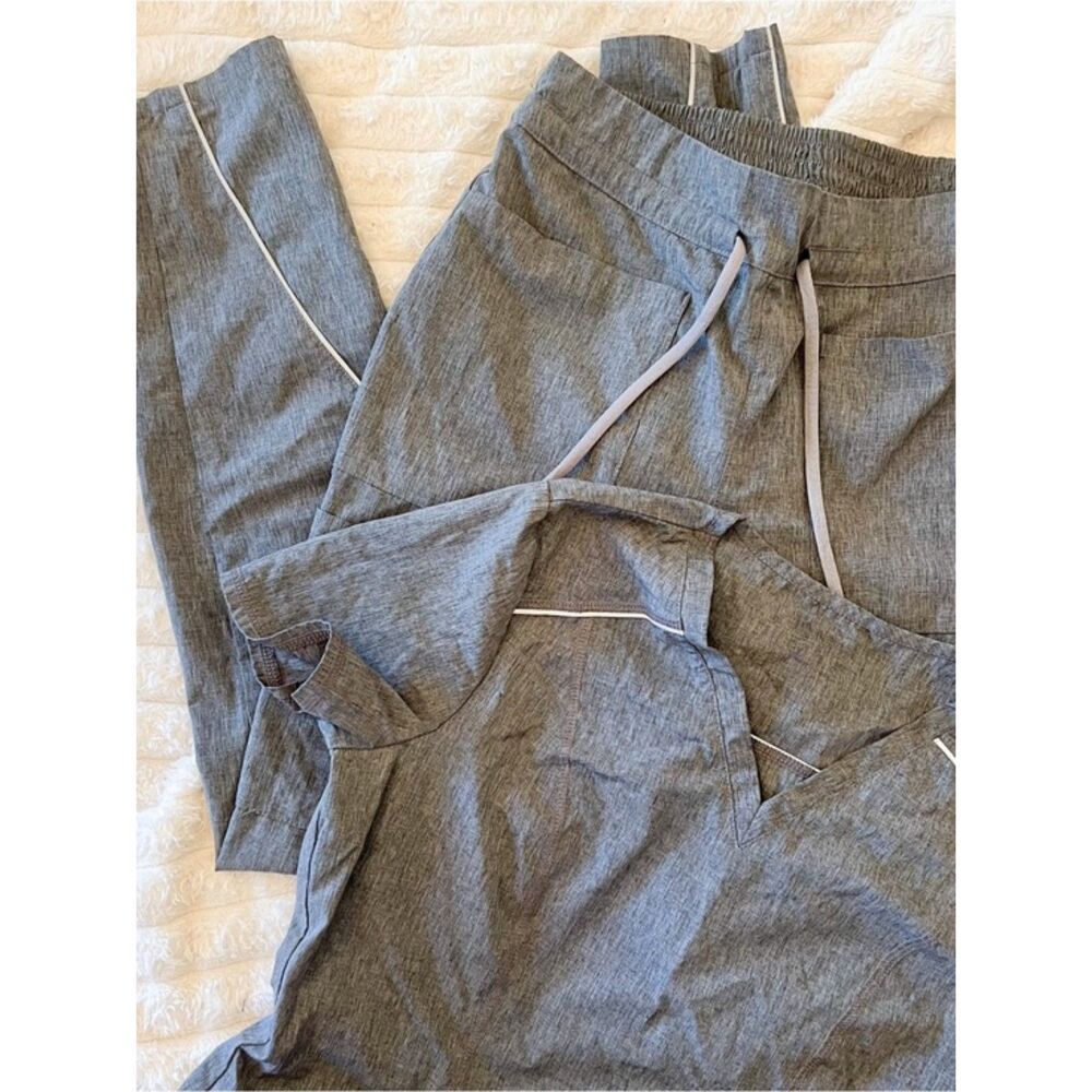 jaanuu arya charge scrub size size small